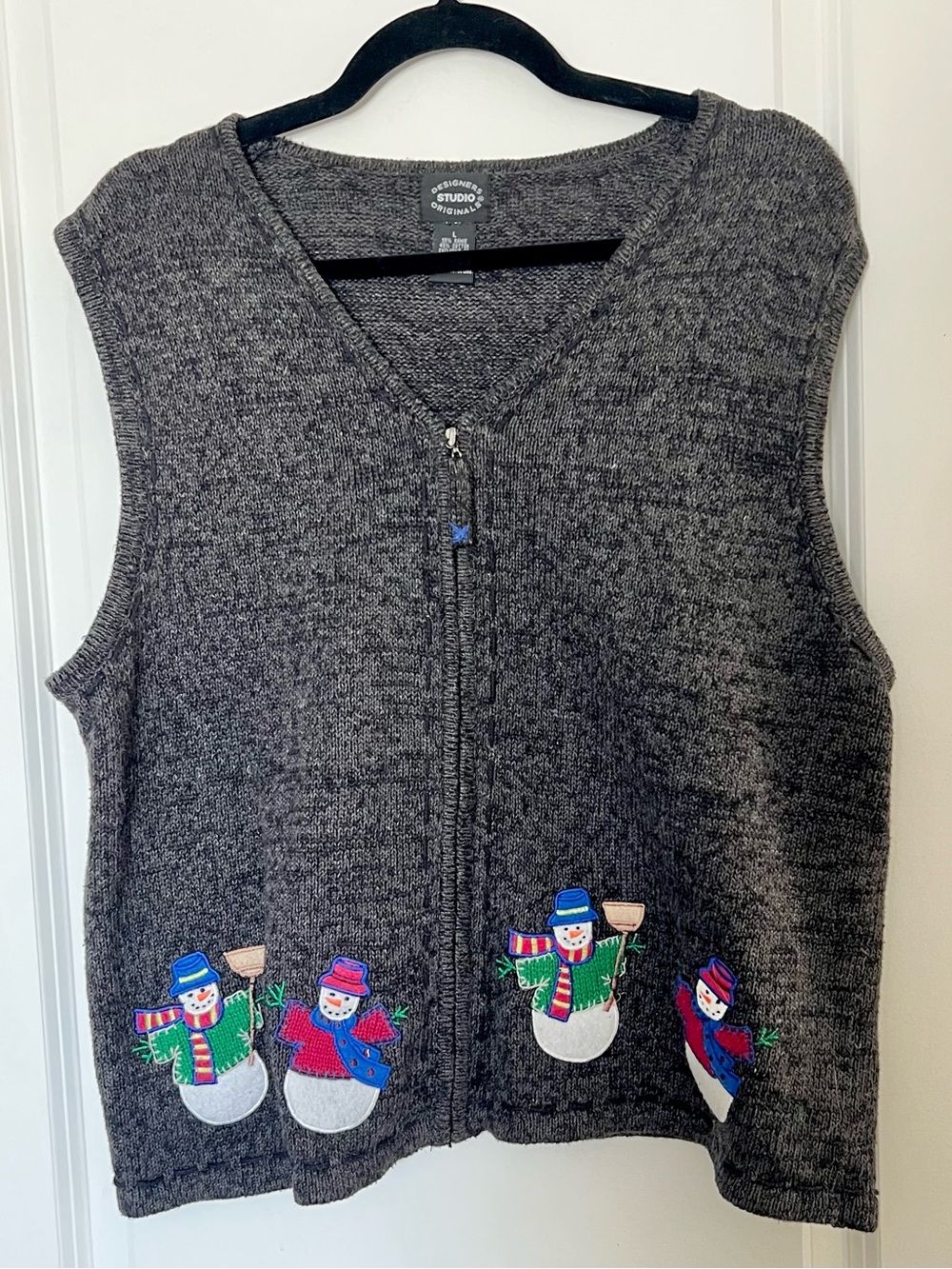 VNTG Designers Studio Originals Snowman Christmas Sweater Vest